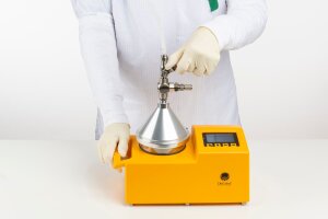 TRIO.BAS AGC – Luftkeimsammler mit Gas- & Kalibrierprüfung
