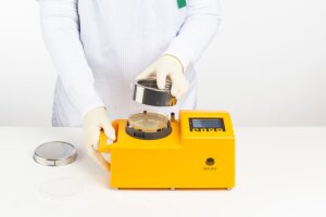 TRIO.BAS AGC – Luftkeimsammler mit Gas- & Kalibrierprüfung