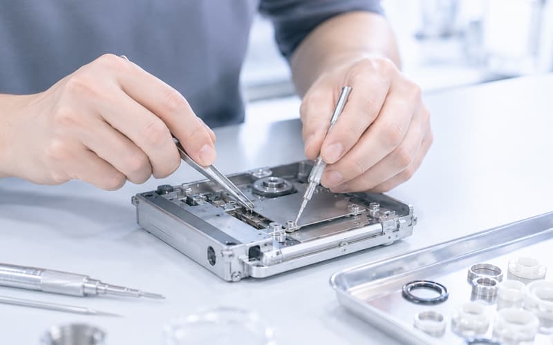 Service für Laborgeräte wie Reparatur und Kalibrierung